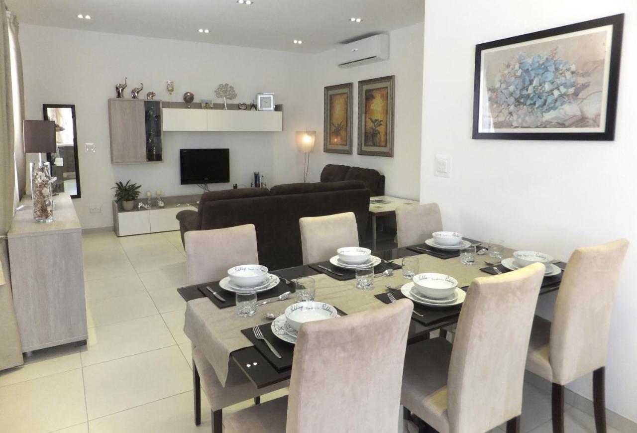 Cozy Rooms - Great Bus Connections - Free Parking Mosta Eksteriør bilde